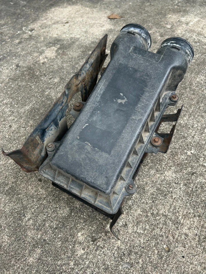 Filtro de aire Ford Bronco/F-150/250/350 1994-1997 OEM F4TZ9600C Ford 5,0 5,8 7,5 Foto 3 de 4