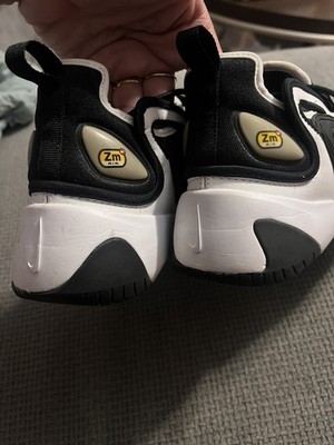 Nike Women's Zoom 2K Sneakers  A00354-001  White/Black Size 5.5 EUC