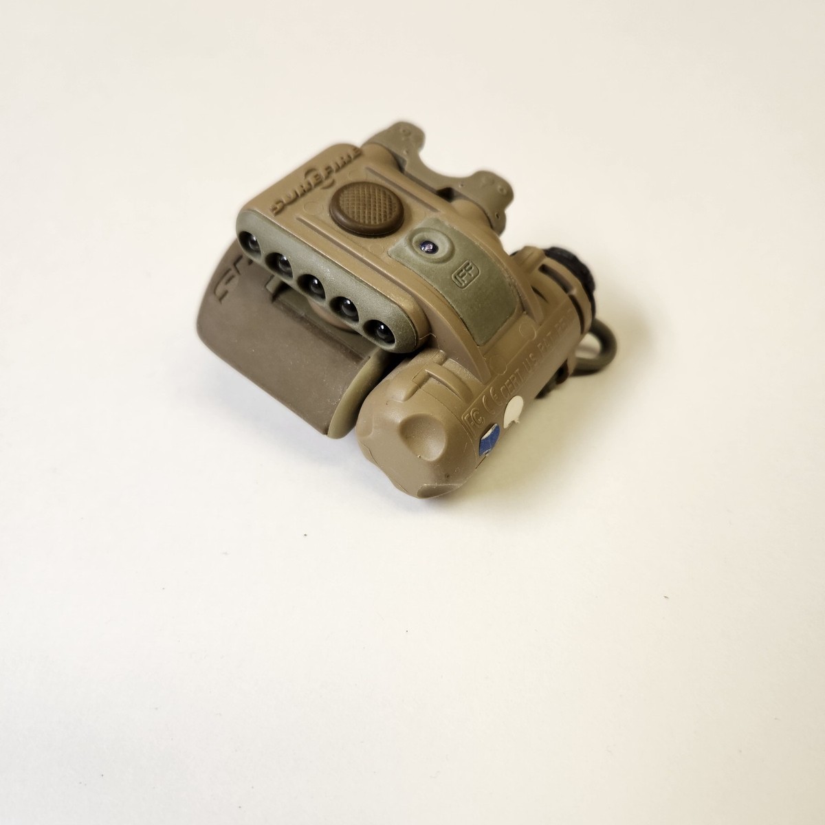 SUREFIRE IFF CERT US PAT PEND 電池　SF123A タクテカルライト　サイドワインダー(コンパクト)マウント2種類　新品未使用品　正規品購入 - Helmet Light