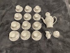 Mayfair Fine Bone China Daisy Full Tea Set