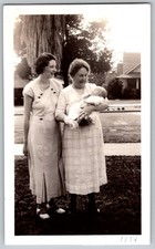 Vtg B&W Snapshot Two Smiling Women Holding Baby Outdoors Lawn Yard Los Angeles