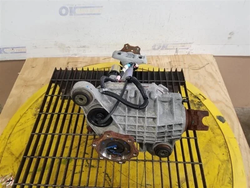 1999-2006 Chevy Silverado 1500 Front Differential Carrier 3.73 Ratio GT4 OEM Foto 2 de 4