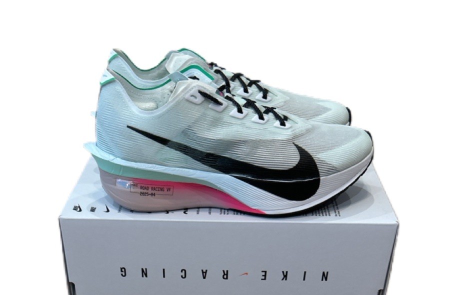 26㎝ナイキ ZOOMX VAPORFLY NEXT% 4 HF6414-100 Men 8.5, Women 10 Nike ZoomX Vaporfly Next% 4 HF6414-101 White