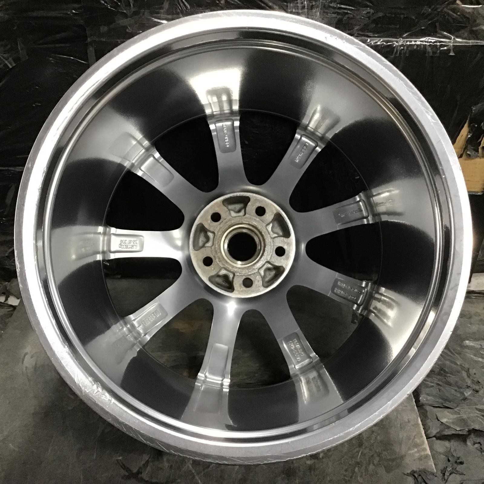 2004-2012 Maserati Quattroporte Rear Refurbished Wheel 19 X 10-1/2 9 Spoke Rim