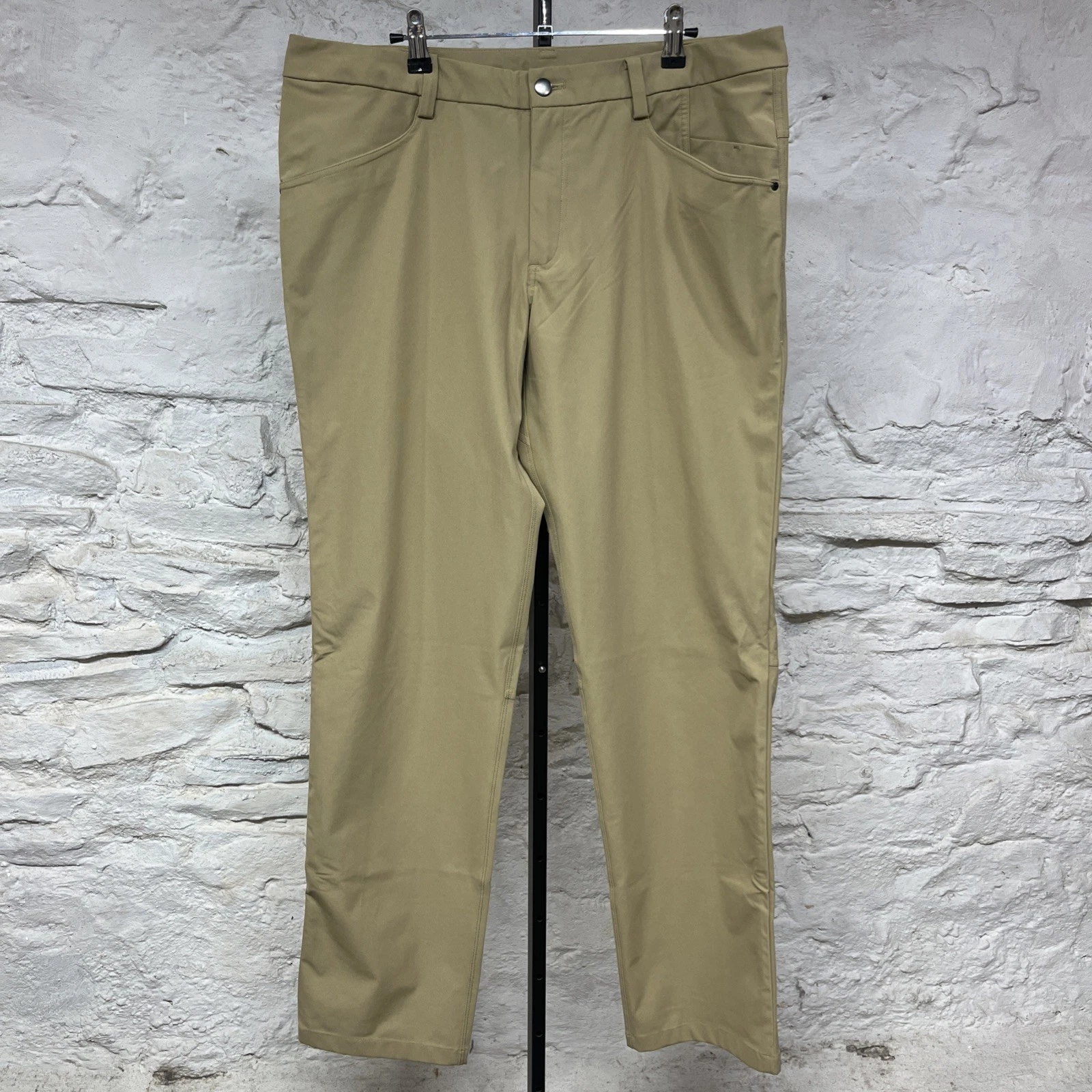 Lululemon ABC Classic-Fit 5 Pocket Pants Men’s 38 x 33 Beige Tan Casual Khaki