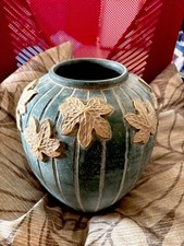 1930s ARTS + CRAFTS Matte Green POTTERY VASE Exterior RAISED LEAVES BIG 11" RARE