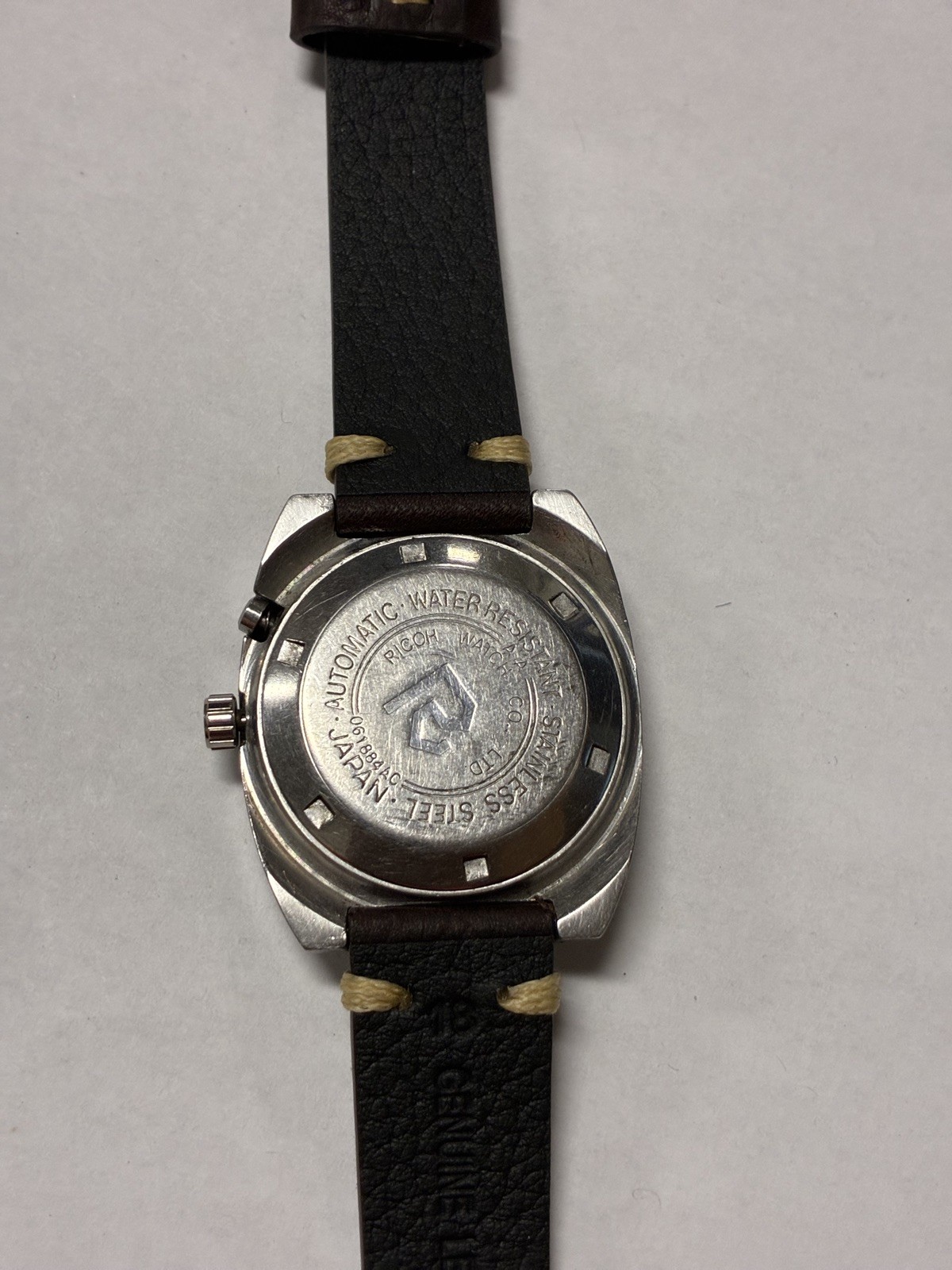 Japan Watch Ricoh Automatic,refurbished,oiled,serviced…runs Great,new Cristal