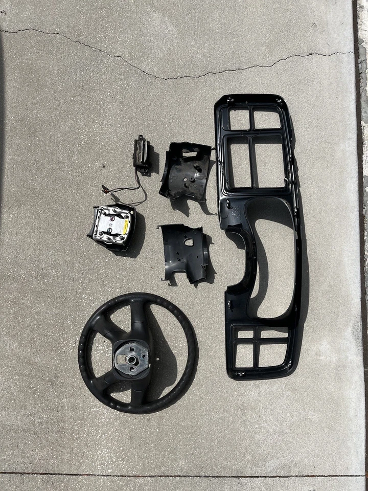 For 2005-2006 Chevrolet Silverado 1500 HD Dorman Instrument Cluster Bezel - Image 2 of 2