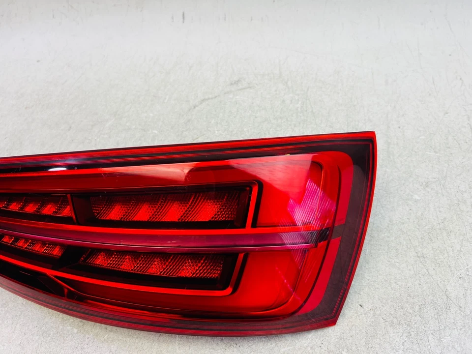 AUDI Q3 S-LINE 2016 2017 2018 LADO DERECHO PASAJERO LUZ TRASERA LED LÁMPARA Foto 3 de 4
