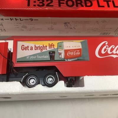 Limited Edition Coca-Cola Ford Trailer RC 1:32 Scale – 2006