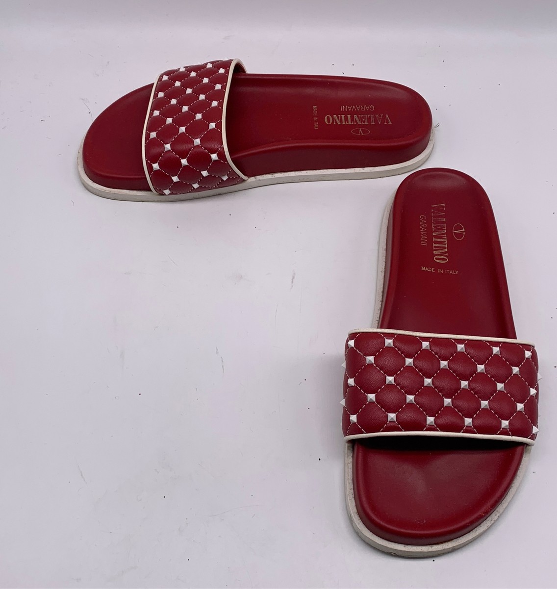 【送料&関税込】RED Valentino Leather Slide Sandals Valentino Red Leather Quilted Rockstud Slide Sandals sz 37