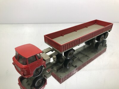 SOLIDO 302+526 CAMION WILLEME TRUCK+TITAN TRAILER -RED 1:50- FIXER UPPER - V81