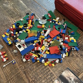 1980 LEGO 6970 BETA-1 COMMAND BASE LOT W/ CASE