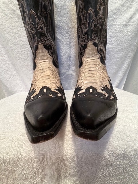 Star python snakeskin with black wingtip overlay … - image 3