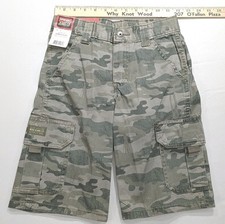 NWT Wrangler Boys Gamer Straight Fit Camo Cargo Shorts Size 8R Army Style Cool