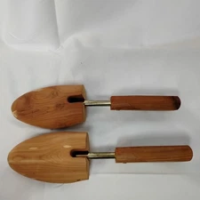 Cedar Wood Solid Toe Shoe Trees Men's Large Maintains Shape Freshens Made In USA