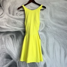 Lululemon Court Crush Tennis Dress in electric lemon size 4 NWT 138