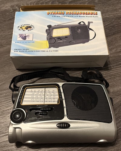 Vintage GH-858 Dynamo Rechargeable Radio Am FM World Radio With Hand Generator