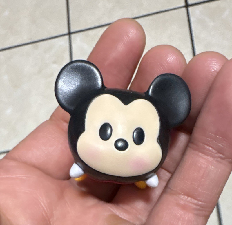 JAKKS Disney Mickey Mouse Tsum Tsum Mini Figurine Collectible Figure 2 in