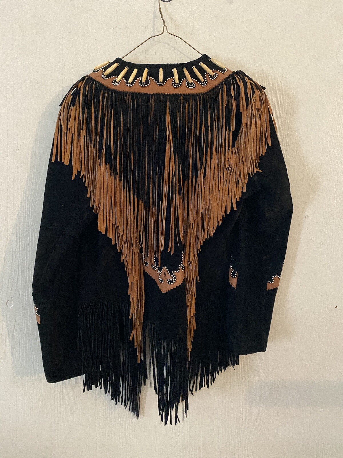DIAMOND LEATHERS VINTAGE SOUTHWESTERN FRINGED NATIVE … Gem