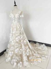 Light Champagne V Neck Embroidred Lace Wedding Dress White Lace Bridal Gown