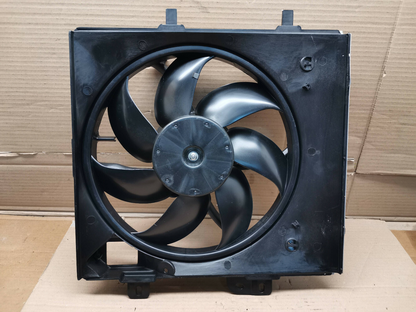 Ventilateur de refroidissement 1253H6 pour réparer le radiateur Peugeot 207 C3 C2