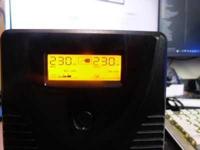 SKE USV SK1500 900W 230V Stromversorgung unterbrechungsfrei Computer UPS PC Akku