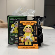 Pop Mart Mega Space Molly 100 Series 2-B: Secret Birthday Bear