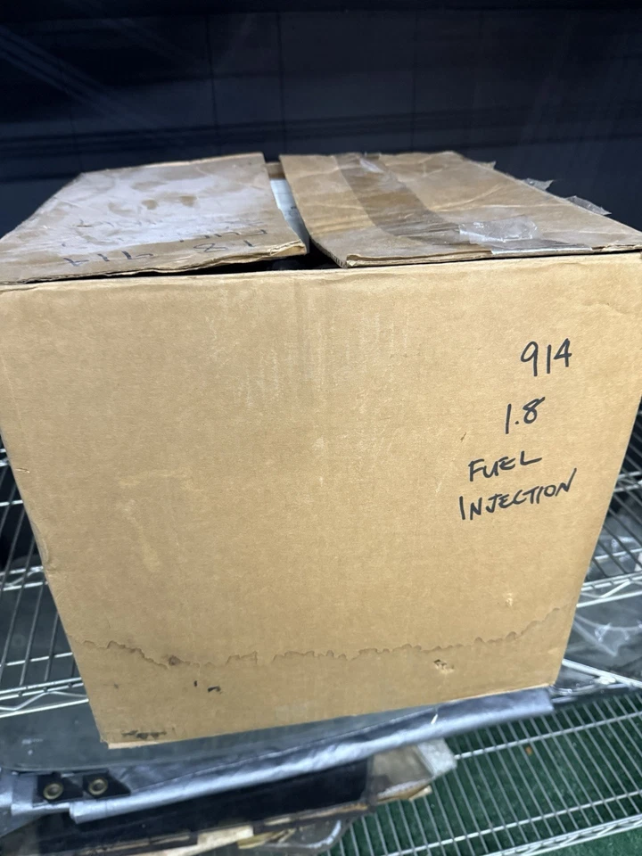 Juego de inyección de combustible usado OEM Porsche 914 1.8 Foto 3 de 3