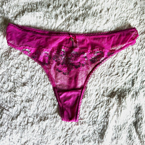 Victoria’s Secret Body by Victoria Women’s Pink Mesh Thong Panties Stretch L