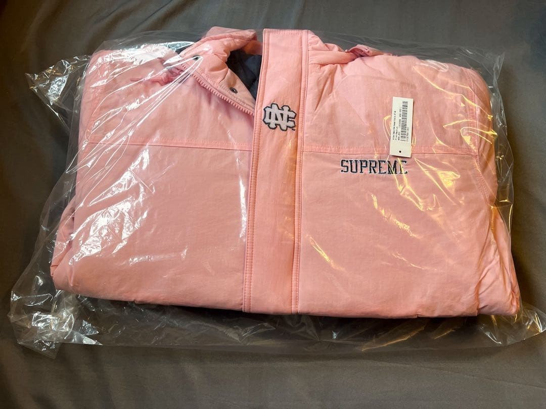 Supreme Mitchell&Ness NCAA Hooded Stadium Jacket logo pocket color