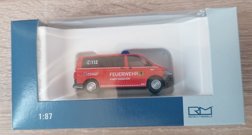 Rietze 53720 - 1/87 Volkswagen T6 FW Nideggen - New