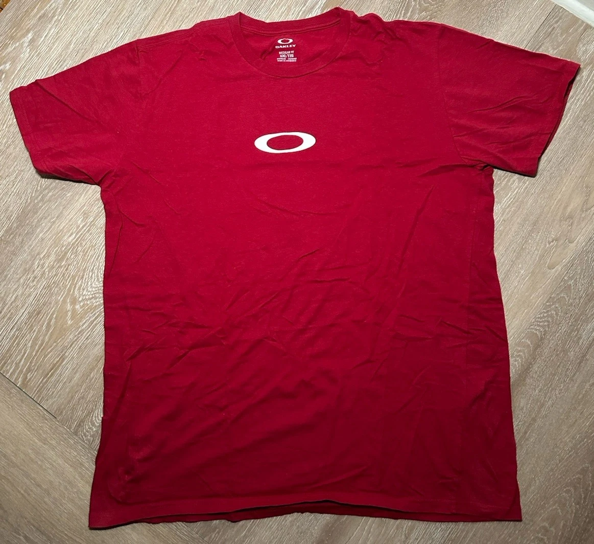 Preços baixos em Camisetas Oakley Vermelho para Homens | eBay