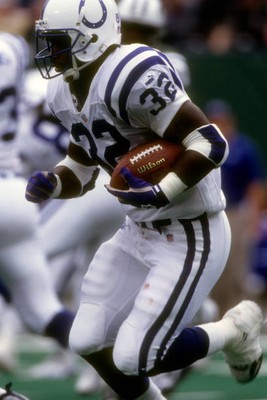 Running Back Edgerrin James Indianapolis Colts has a long gain in - Old Photo 6