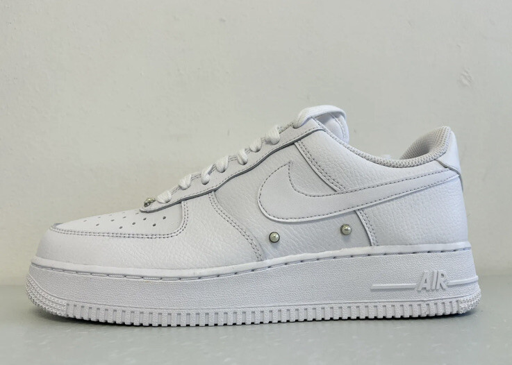 NIKE AIR FORCE 1 '07 ' Pearl White' スニーカー Nike Women's Air Force 1 '07 SE Pearl White Shoes Sz. 11.5