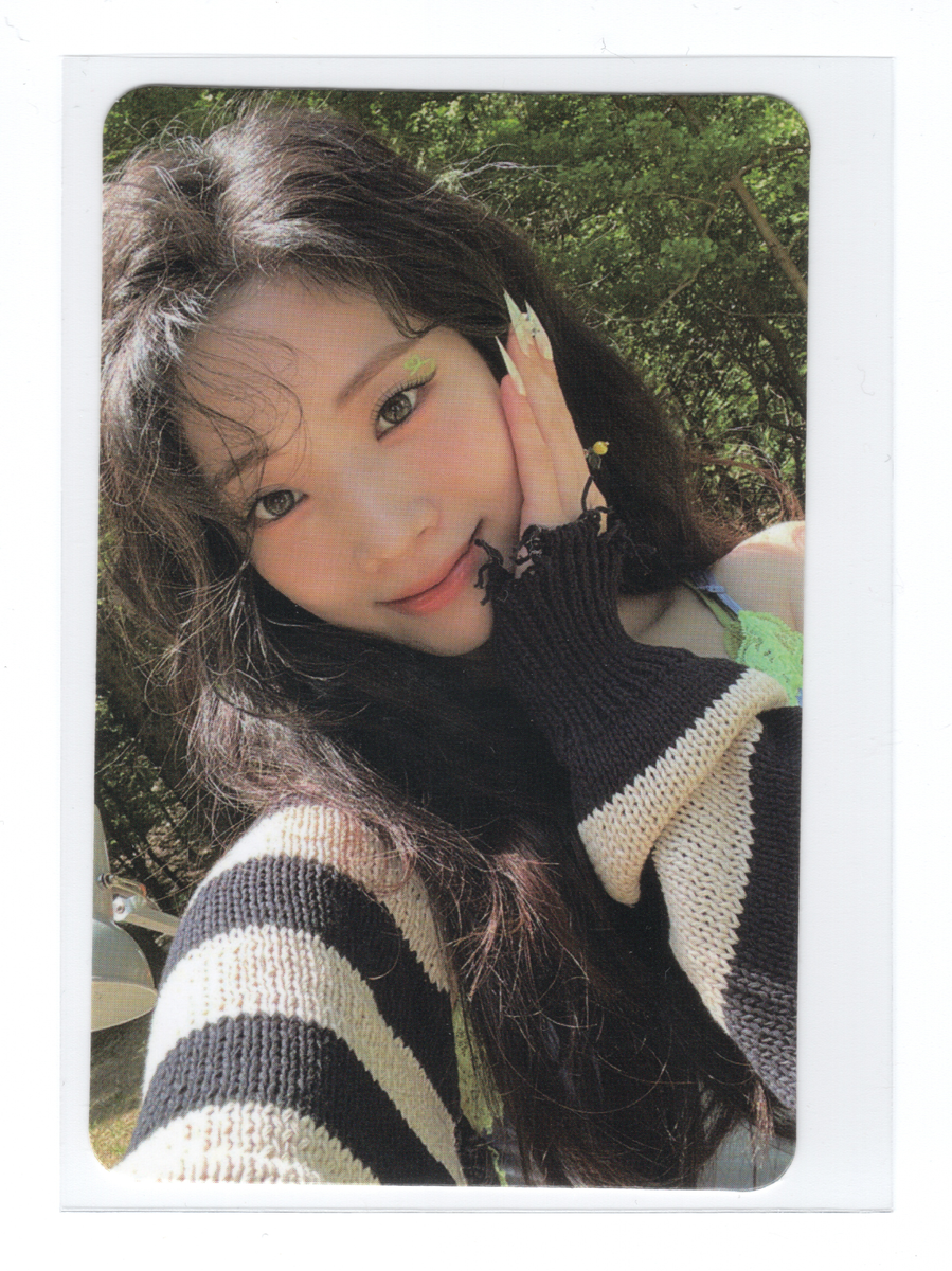 TWICE 「ダヒョン」アメリカ限定版between1&2 直筆サイン　一部特典 BETWEEN 1&2 Complete ver. (Not Signed) - Twice Official Store