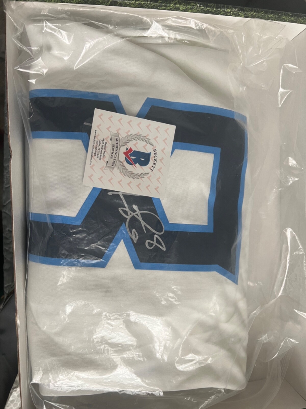 Marcus Mariota Autographed SIGNED Jersey - Beckett Authentic - WHT - 2018 Style 