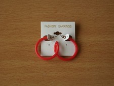 Kinderschmuck. Ohrringe. Rot. Glänzend. Sehr leicht. 3,5 cm Durchmesser.