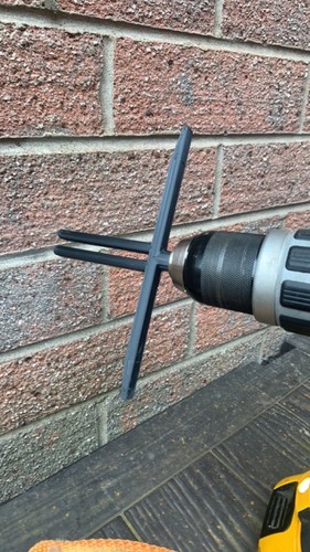 Drill Bit Strap Winder - The easiest and fastest way to wind up lorry straps - Picture 6 of 6