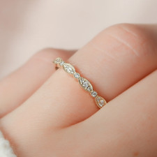 14K Gelbgold Rundschliff Lab Grown Diamond CVD-Band 0,20 Karat 1,6 mm E F VS
