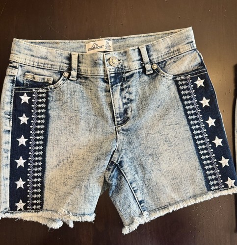 JORDACHE 2 PAIRS Denim Jean MIDI Shorts Girl's Size: 10 EMBROIDERED STARS! - Picture 5 of 12