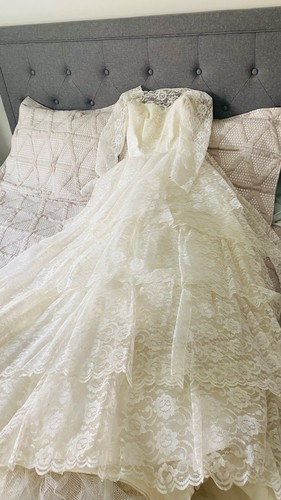 Vintage Handmade Wedding Dress Gown 1960s Small long sleeve Ivory