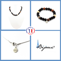 Mineralien Und Edelsteine. Schmuckset Armband Halskette Perlen Holz