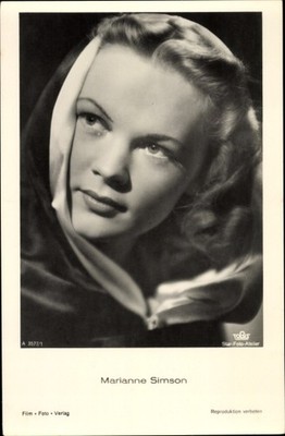 Ak Schauspielerin Marianne Simson, Portrait, Kopftuch, Tobis Film - 4111060