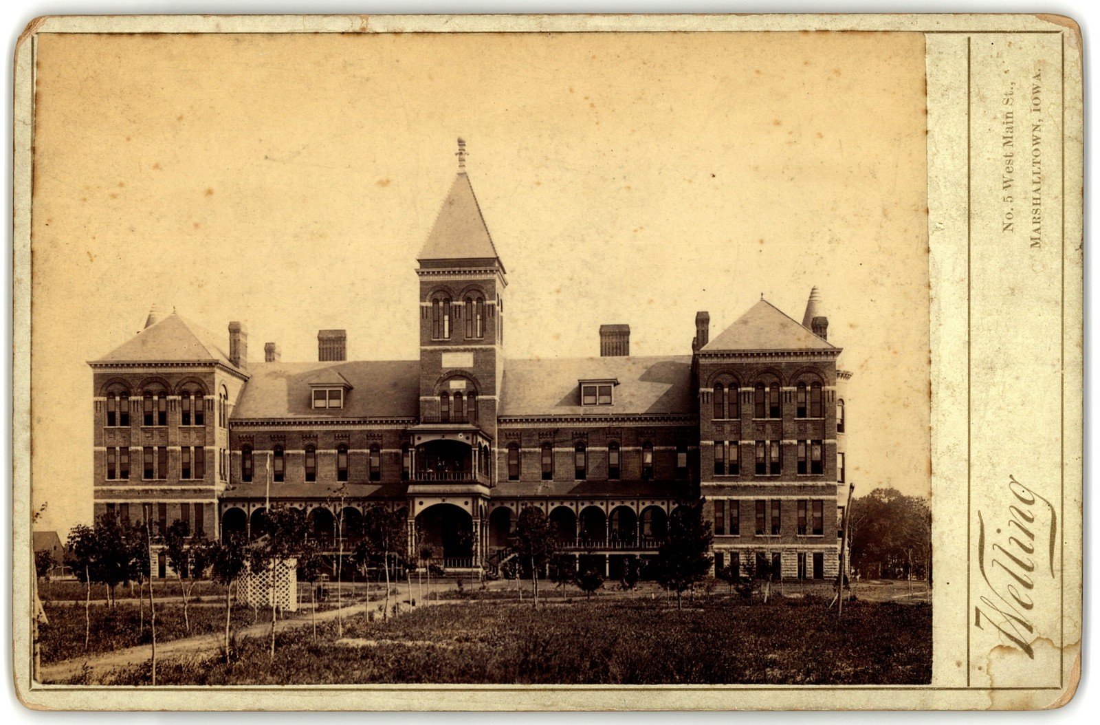 Cabinet Card Circa 1890s Welling Soldiers Home Main Building Marshalltown Iowa