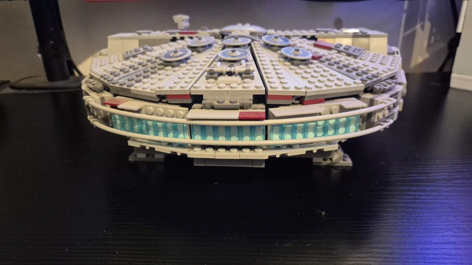 LEGO Star Wars 75257 Millennium Falcon, Foto 4 von 4