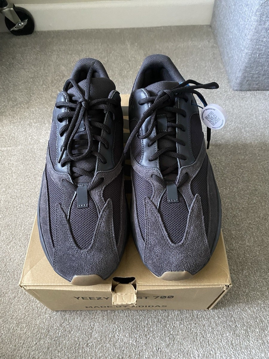 Giày Yeezy Boost 700 700 Utility Black Giày Thể Thao Yeezy 700 Màu