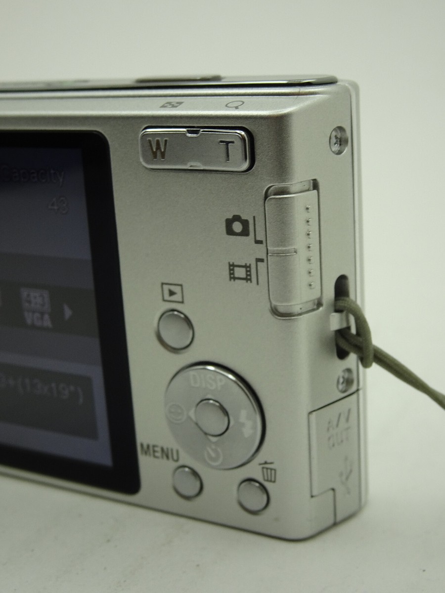 Sony Cyber-Shot DSC-W320 Silver Digital Camera Only 14.1MP Sony Cyber-Shot DSC-W320 Silver Digital Camera Only 14.1MP
