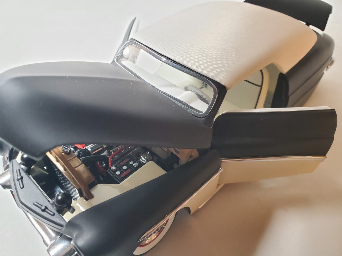 Danbury Mint 1951 Mercury Custom Coupe Lead Sled 1:24 Scale