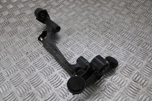 Honda PCX 125 2023 engine mounting bracket 2021 - 2023 - Picture 2 of 5